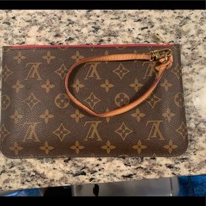 Authentic Louis Vuitton Neverfull Pouch